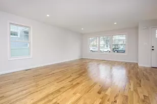 33 Marwood N, Port Washington, NY 11050 - Photo 3