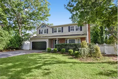 16 Jamaica Avenue, Holtsville, NY 11742 - Photo 3