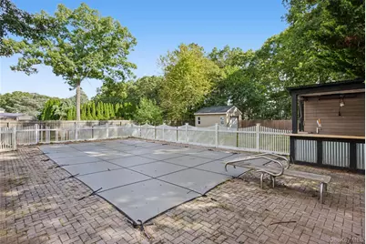 16 Jamaica Avenue, Holtsville, NY 11742 - Photo 47