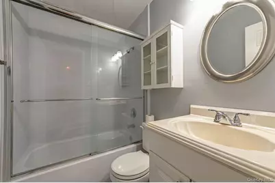 24 Idaho Court #24, Coram, NY 11727 - Photo 9