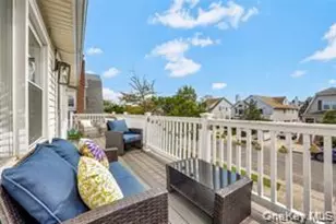 625 E Beech St, Long Beach, NY 11561 - Photo 11