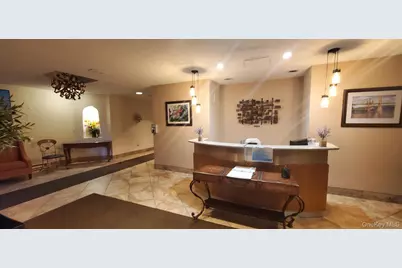 160 Academy Street #3L, Poughkeepsie, NY 12601 - Photo 3