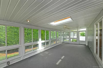 5 Robin Court, Bethpage, NY 11714 - Photo 17