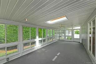 5 Robin Ct, Bethpage, NY 11714 - Photo 17