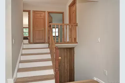5 Robin Court, Bethpage, NY 11714 - Photo 25