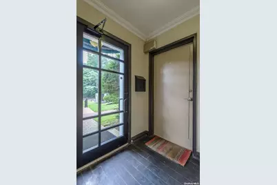 331 Main Street #B, Roslyn, NY 11576 - Photo 3