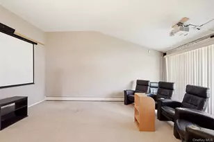 116 Lucinda Dr, Babylon, NY 11702 - Photo 17