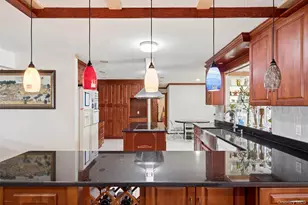 116 Lucinda Dr, Babylon, NY 11702 - Photo 9