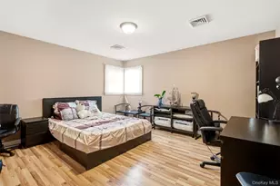 116 Lucinda Dr, Babylon, NY 11702 - Photo 19