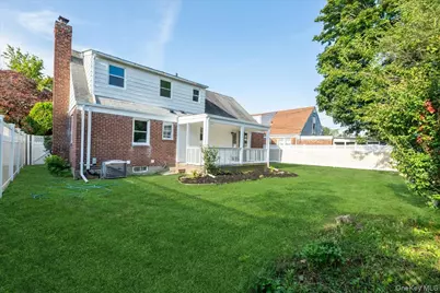 54 Greenway Boulevard, Elmont, NY 11003 - Photo 35