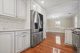 54 Greenway Blvd, Elmont, NY 11003 - Photo 15