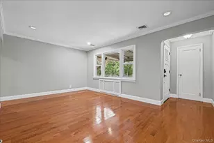 54 Greenway Blvd, Elmont, NY 11003 - Photo 7