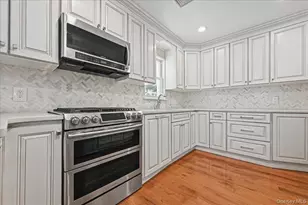 54 Greenway Blvd, Elmont, NY 11003 - Photo 13