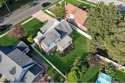 54 Greenway Boulevard, Elmont, NY 11003 - Photo 39