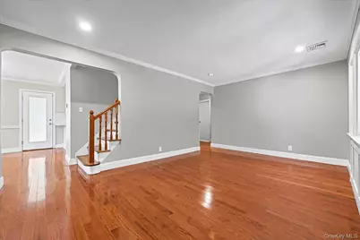 54 Greenway Boulevard, Elmont, NY 11003 - Photo 5