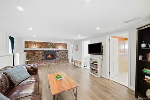 21 Kossuth St, Deer Park, NY 11729 - Photo 19