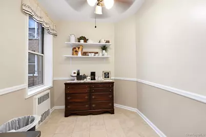 517 Riverdale Avenue #2H, Yonkers, NY 10705 - Photo 13
