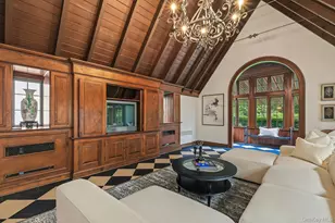 50 Circle Dr, Manhasset, NY 11030 - Photo 7