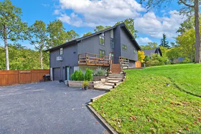 10 Cathy Court, Northport, NY 11768 - Photo 9