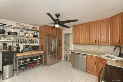 10 Cathy Court, Northport, NY 11768 - Photo 15