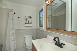 10 Cathy Ct, Northport, NY 11768 - Photo 25