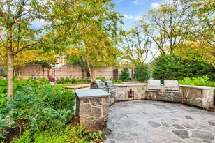 4 Martine Ave, White Plains, NY 10606 - Photo 17