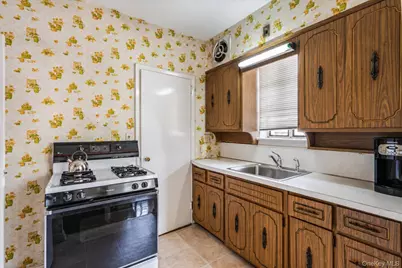 1314 145th Place, Whitestone, NY 11357 - Photo 7