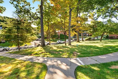 284 Parkside Drive, Suffern, NY 10901 - Photo 35