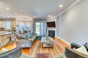 36 Kensington Cir, Manhasset, NY 11030 - Photo 9