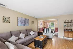 43 Columbus Ave, Brentwood, NY 11717 - Photo 7