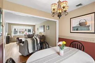 43 Columbus Ave, Brentwood, NY 11717 - Photo 9