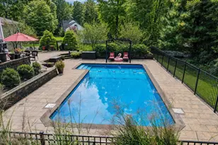 2 Wellington Ct, Wallkill, NY 12589 - Photo 37