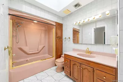 18 Dexter Lane, Kings Park, NY 11754 - Photo 15