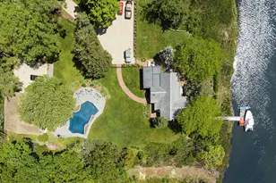 60 Franklin Ave, Quiogue, NY 11978 - Photo 19