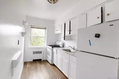 345 Shore Road #2E, Long Beach, NY 11561 - Photo 9