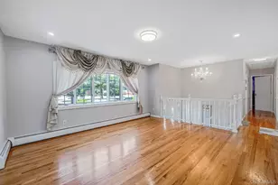 309 Sunrise Dr, Sayville, NY 11782 - Photo 15