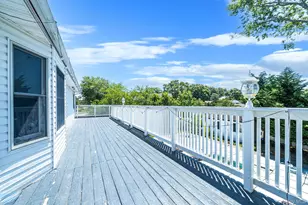309 Sunrise Dr, Sayville, NY 11782 - Photo 3