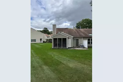 11 Rambling Brook, Poughkeepsie, NY 12601 - Photo 3