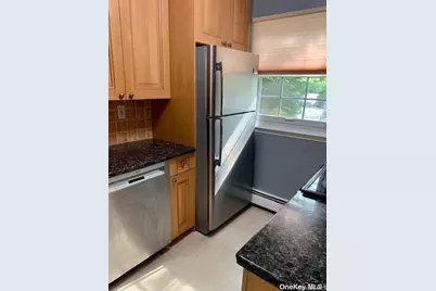 502 Towne House Village, Hauppauge, NY 11749 - Photo 7
