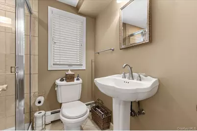3 Jerold Street, Plainview, NY 11803 - Photo 11