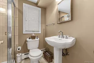 3 Jerold St, Plainview, NY 11803 - Photo 11