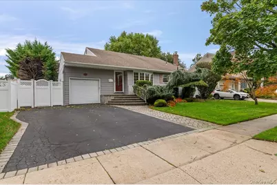 3 Jerold Street, Plainview, NY 11803 - Photo 1