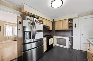 8 Juliet St, Bay Shore, NY 11706 - Photo 15