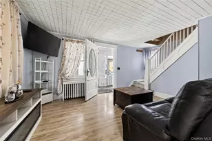8 Juliet St, Bay Shore, NY 11706 - Photo 5