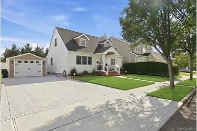 67 Raff Avenue, Mineola, NY 11501 - Photo 3