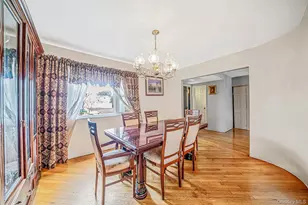 29 Sunshine Ln, Amityville, NY 11701 - Photo 3