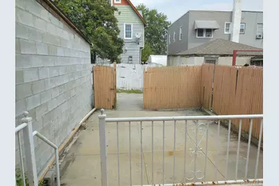 25-53 McIntosh Street, East Elmhurst, NY 11369 - Photo 3