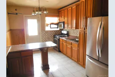 25-53 McIntosh Street, East Elmhurst, NY 11369 - Photo 9