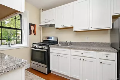 12 Field End Lane #2L, Eastchester, NY 10709 - Photo 1