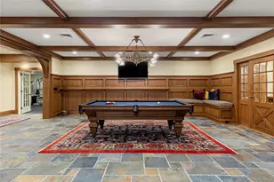 39 Chestnut Hill Dr, Upper Brookville, NY 11771 - Photo 35